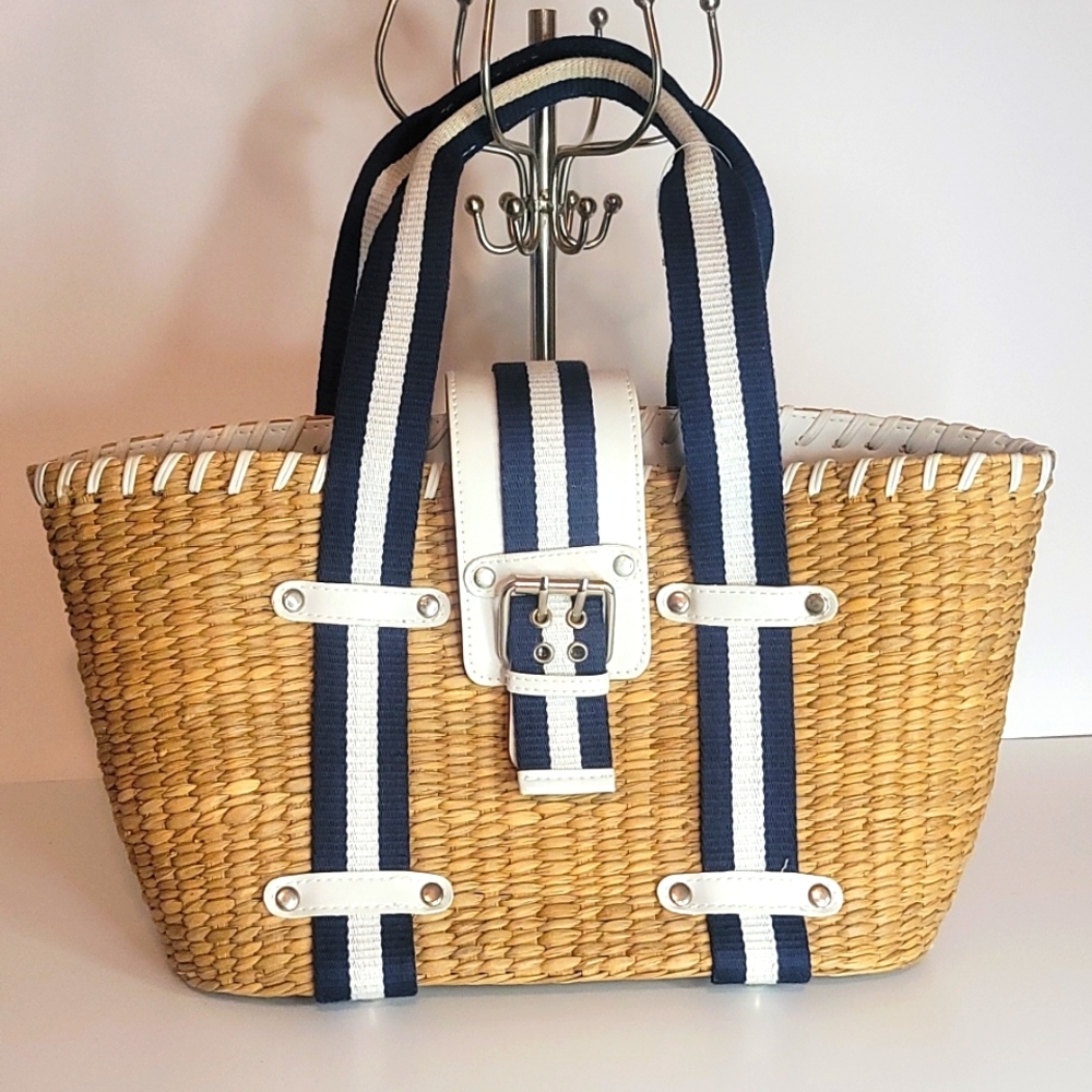 Donna Dixon straw with navy blue white trim small tote beach purse